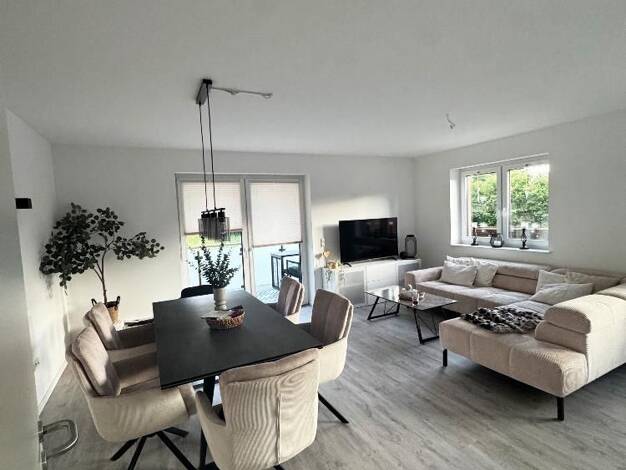 Wohnung zur Miete 925 € 3 Zimmer 78,4 m² 1. Geschoss frei ab 01.10.2026 Stotel Loxstedt 27612