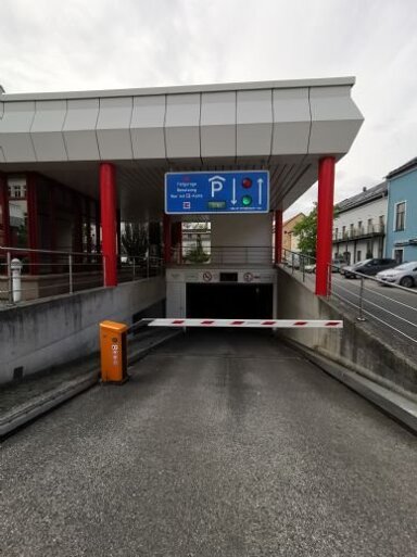 Tiefgaragenstellplatz zur Miete provisionsfrei 50 € Leipziger Straße 66-68 Glauchau Glauchau 08371