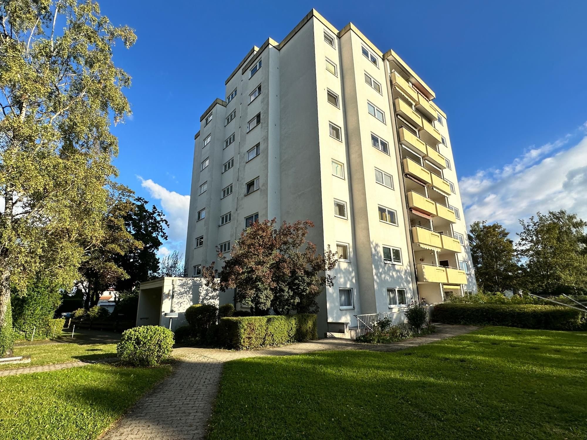 Wohnung zum Kauf 225.000 € 3,5 Zimmer 89 m²<br/>Wohnfläche 4.<br/>Geschoss ab sofort<br/>Verfügbarkeit Markdorf Markdorf 88677