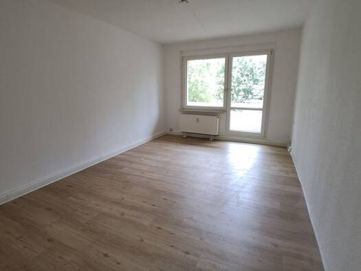 Wohnung zur Miete 382 € 4 Zimmer 68,1 m² 2. Geschoss frei ab sofort Straße der Stahlwerker 13 Crossen Crossen an der Elster 07613