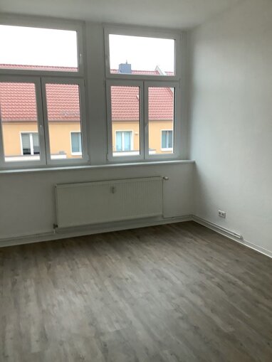 Wohnung zur Miete 602 € 3 Zimmer 90,6 m² 2. Geschoss frei ab 29.11.2024 Ganghoferstr. 5 Olvenstedter Platz Magdeburg 39108