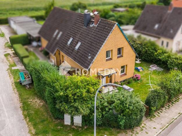 Doppelhaushälfte zum Kauf 199.000 € 4 Zimmer 105 m² 296 m² Grundstück Schiffdorferdamm Schiffdorferdamm 27574