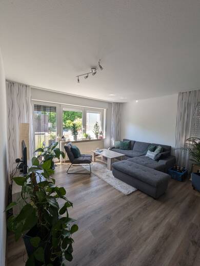 Wohnung zur Miete 730 € 3 Zimmer 78 m² 1. Geschoss frei ab 15.06.2025 Leer Leer 26789
