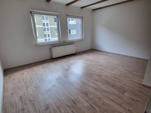 Wohnung zur Miete 455 € 2 Zimmer 65 m² 1. Geschoss frei ab 01.12.2026 Karl-Albert-Str. 9 Beeck Duisburg 47139