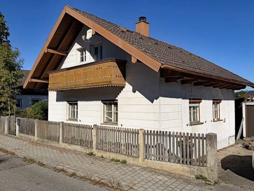 Einfamilienhaus zum Kauf 170.000 € 3 Zimmer 80,4 m² 654 m² Grundstück Haiming Haiming 84533