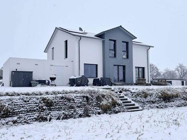 Einfamilienhaus zum Kauf 558.000 € 5 Zimmer 178 m² 1.004 m² Grundstück Langenburg 74595