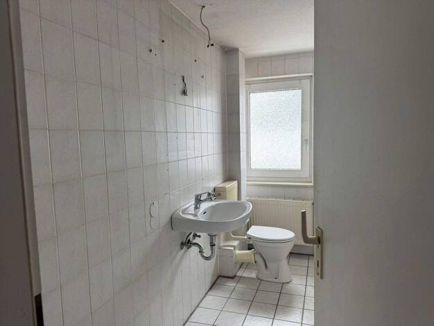 Mehrfamilienhaus zur Miete 450 € 2 Zimmer 69 m² 432 m² Grundstück Dannhäuser Brink 12 Dannhausen 37581