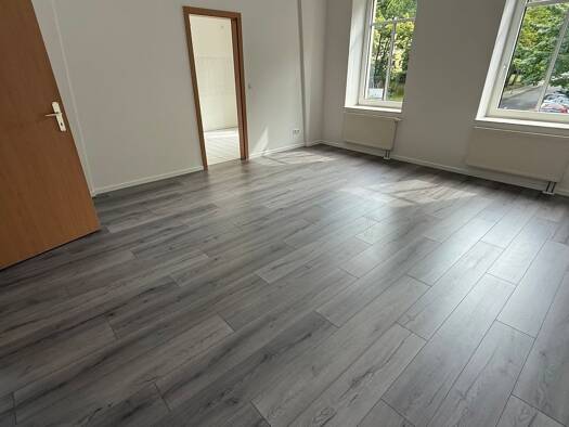 Studio zur Miete 399 € 3 Zimmer 75 m² 1. Geschoss Rosenplatz 3 Bernsdorf Chemnitz 09126