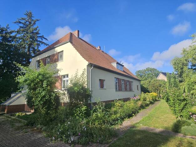 Einfamilienhaus zum Kauf 200.000 € 12 Zimmer 137 m² 4.234 m² Grundstück Zarnekow Karlsburg 17495