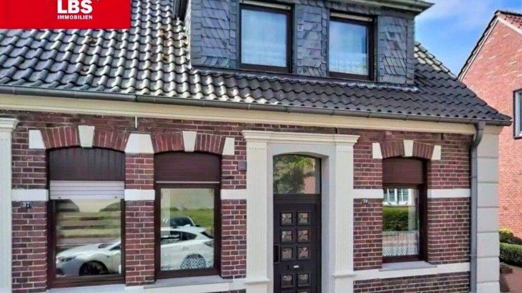 Doppelhaushälfte zum Kauf 245.000 € 4 Zimmer 100 m² 254 m² Grundstück frei ab 01.10.2026 Ahaus 48683