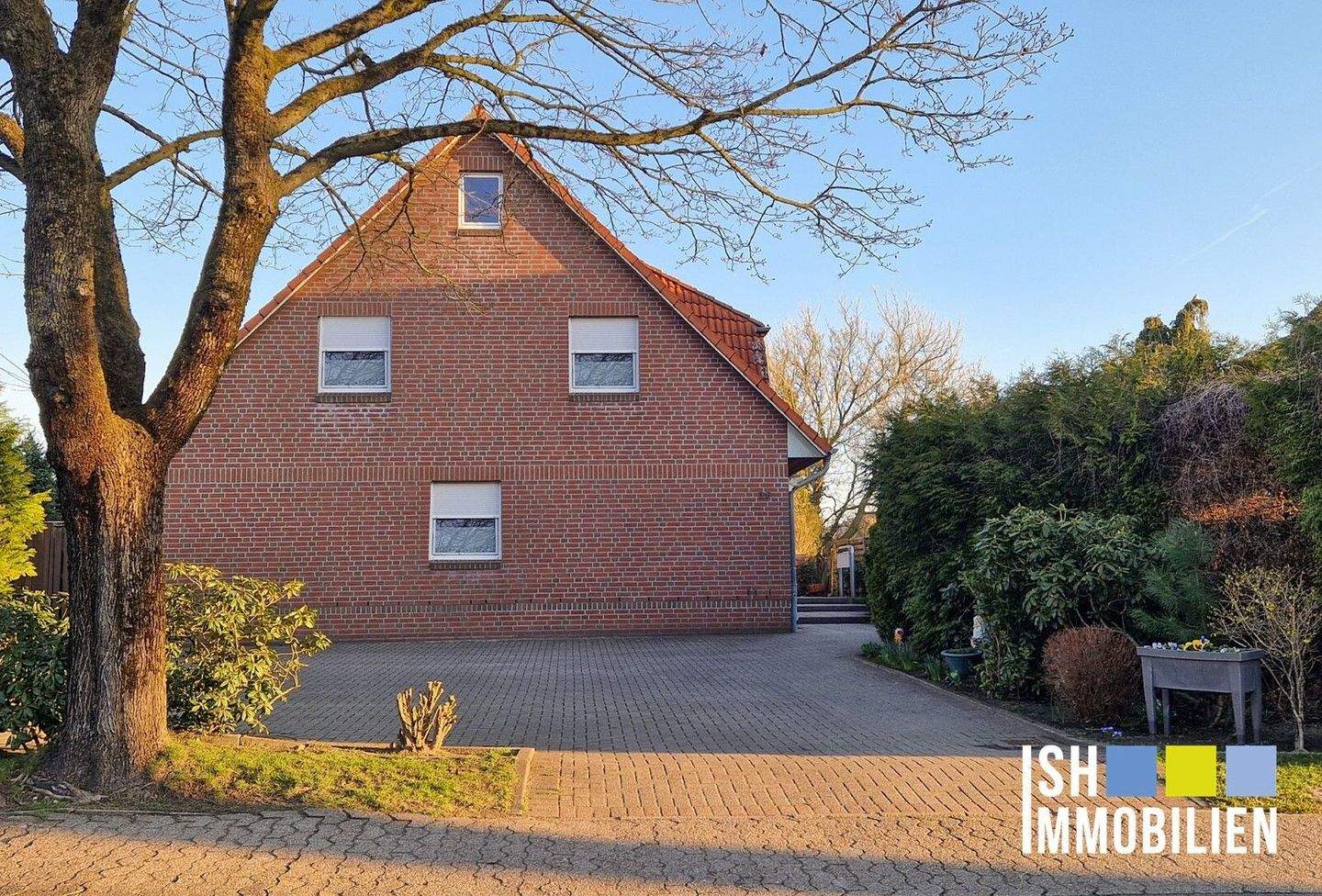 Immobilie in Bargstedt - Harsefeld-Bargstedt: 2 gut vermietete Wohneinheiten als Anlageobjekt zu verkaufen - Bild 0