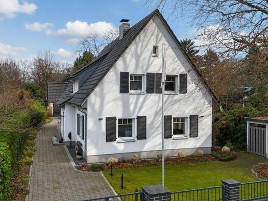 Einfamilienhaus zum Kauf 960.000 € 6 Zimmer 180 m² 773 m² Grundstück Isernhagen-Süd Hannover / Isernhagen-Süd 30657