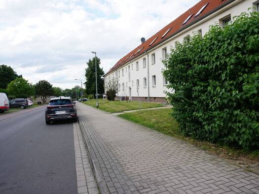 Wohnung zur Miete 390 € 2 Zimmer 39 m² Geschoss 2/3 frei ab 01.06.2026 Zwenkau 04442