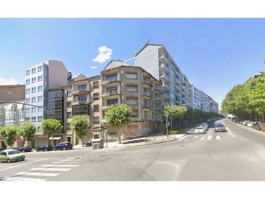 Haus zum Kauf 1.500.000 € 1 Zimmer 1.459 m² Pena Trevinca 46 Ourense 32005