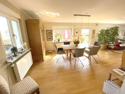 Einfamilienhaus zum Kauf 580.000 € 4 Zimmer 122 m² 915 m² Grundstück Sommerhausen 97286