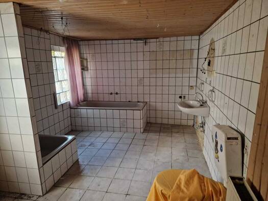 Mehrfamilienhaus zum Kauf 185.000 € 8 Zimmer 188 m² 155 m² Grundstück Eicken Nord 41063