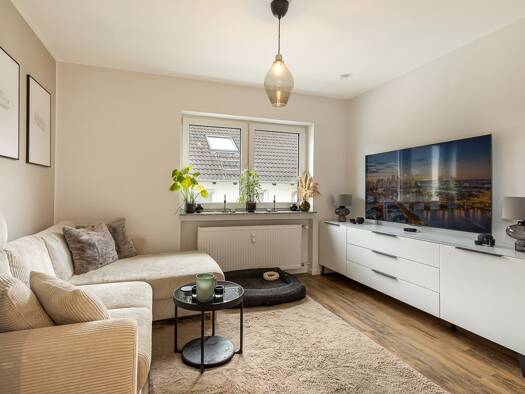 Mehrfamilienhaus zum Kauf als Kapitalanlage geeignet 1.179.000 € 295 m² 759 m² Grundstück Schwalbach 65824
