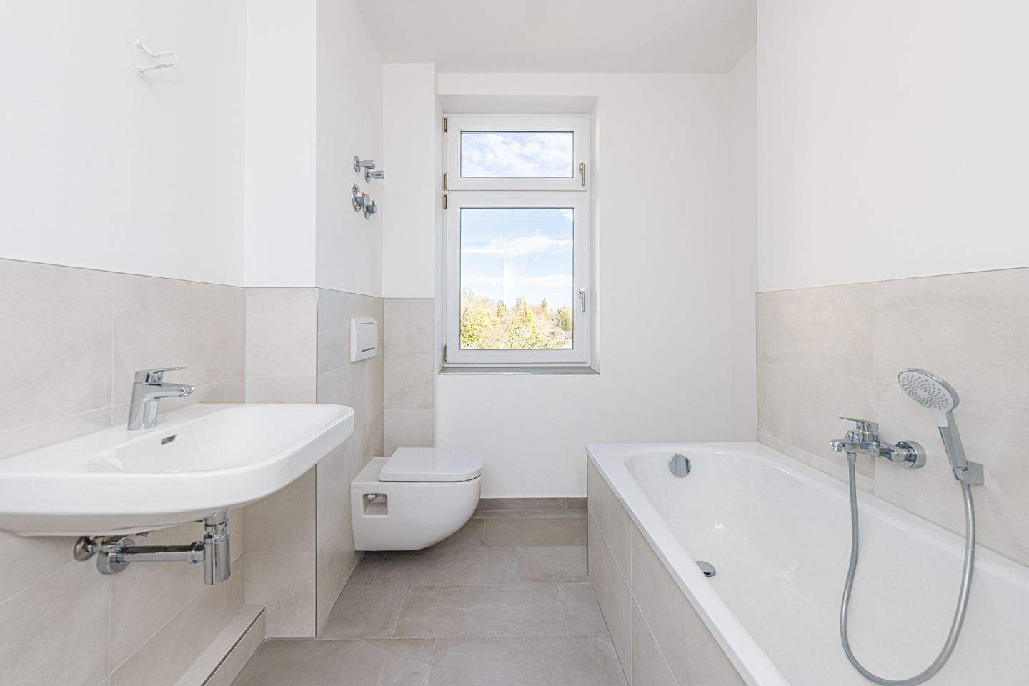 Property thumbnail 7