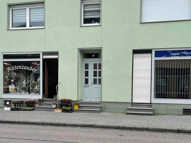 Mehrfamilienhaus zum Kauf 230.000 € 6 Zimmer 155,7 m² 301 m² Grundstück Bernburg Bernburg 06406