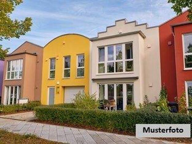 Reihenmittelhaus zum Kauf 8 Zimmer 160 m² 255 m² Grundstück Lutherstadt Eisleben Eisleben 06295