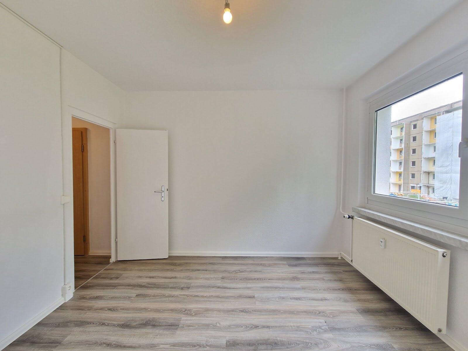 Wohnung zur Miete 228 € 2 Zimmer 41,4 m²<br/>Wohnfläche 3.<br/>Geschoss Albert-Köhler-Straße 3 Morgenleite 631 Chemnitz 09122