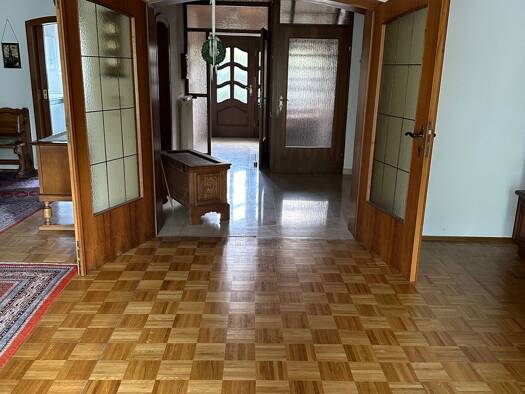 Mehrfamilienhaus zur Miete 2.700 € 7,5 Zimmer 347 m² frei ab 01.01.2026 Viernheim 68519