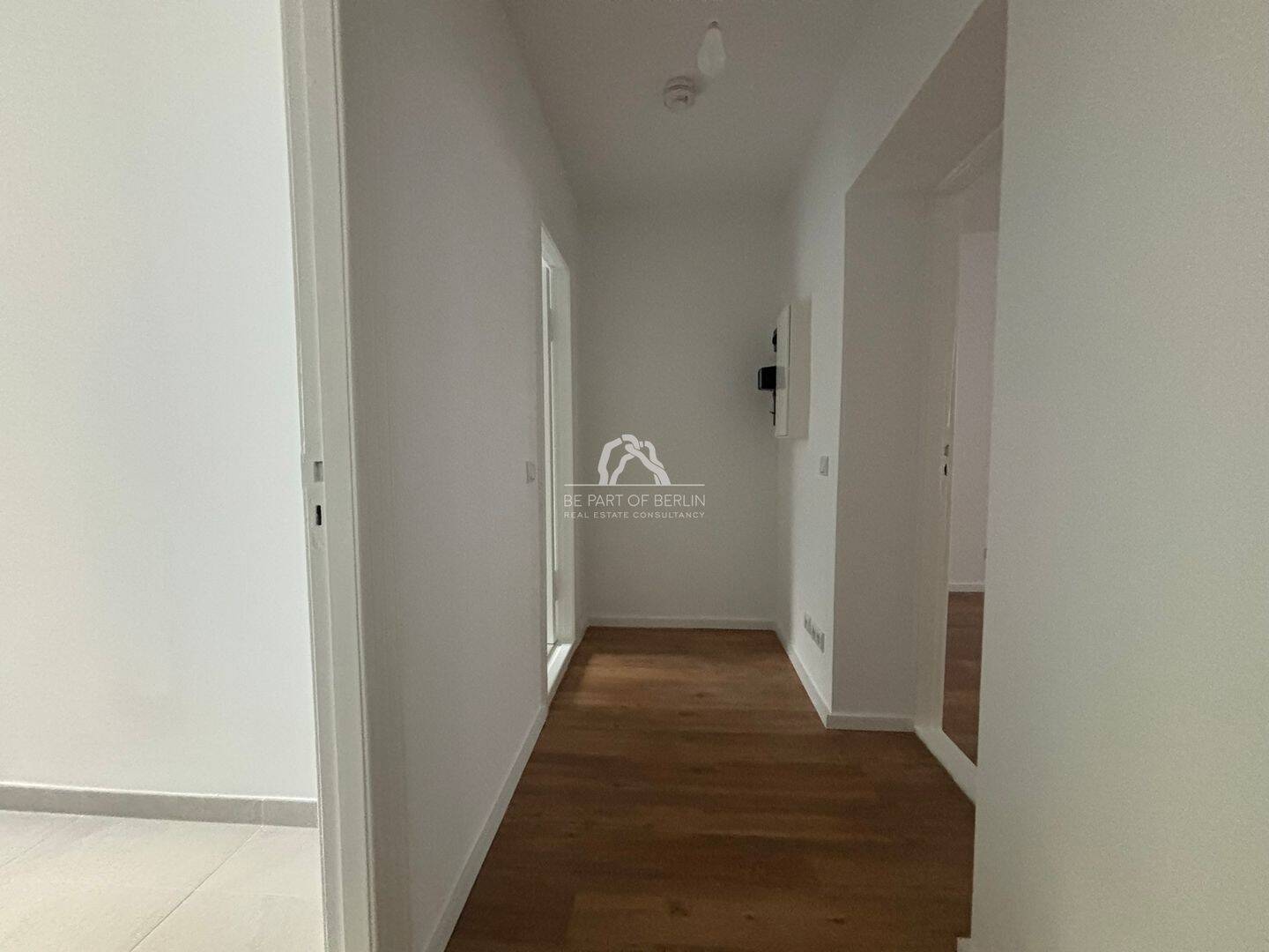PROJEKT ZUHAUSE! 1-ZIMMERWOHNUNG IM KÖRNERKIEZ! GUT GESCHNITTEN, MIT BALKON! PROVISIONSFREI! – Nogatstraße 17a, 12051 Berlin – Vorschaubild 3