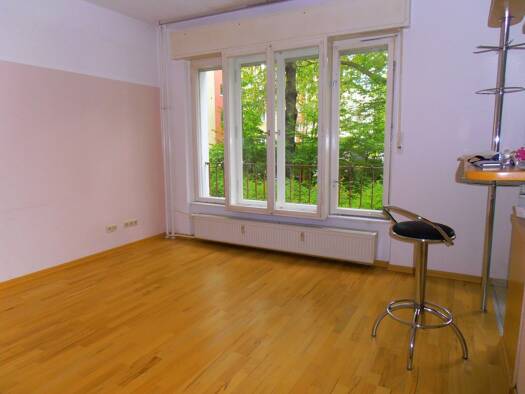 Wohnung zur Miete 600 € 1,5 Zimmer 39 m² Geschoss 1/2 frei ab sofort Eisenacher Straße 32 Schöneberg Tempelhof-Schöneberg 10781