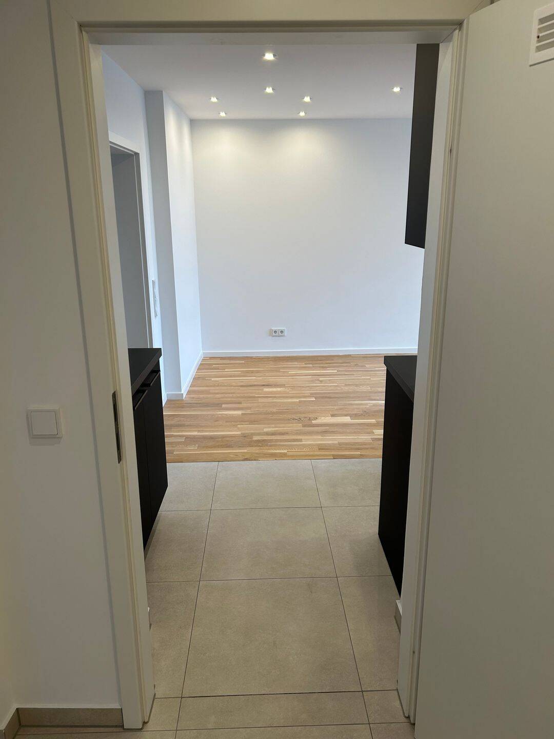 Hochwertig kernsanierte 79m² 3-Zimmer-Wohnung mit 18m² Dachterrasse und Einbauküche – Schloßstraße 80, 40477 Düsseldorf – Vorschaubild 14