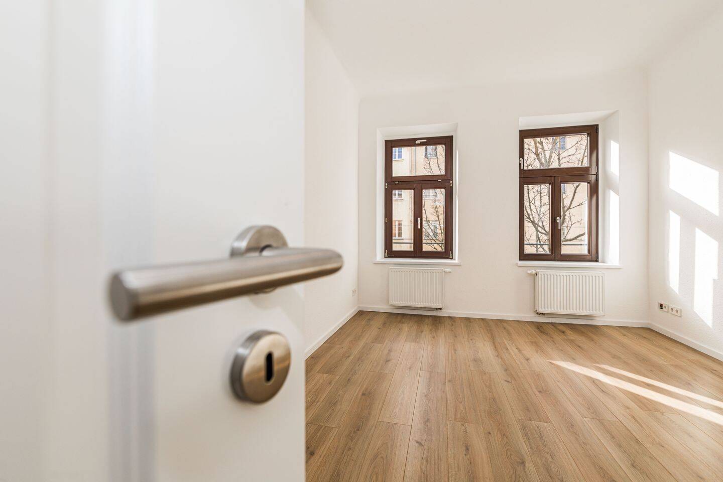 Property thumbnail 2