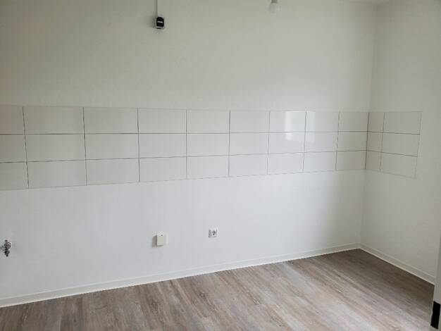 Wohnung zur Miete 674 € 3 Zimmer 74,9 m² 5. Geschoss frei ab 25.09.2026 Lohbachstraße 33 Neviges Velbert 42553