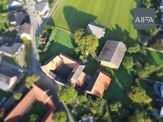 Haus zum Kauf 6 Zimmer 179 m² 8.298 m² Grundstück Boslar Linnich-Boslar 52441