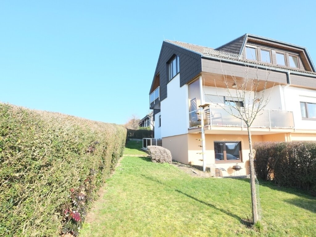 Mehrfamilienhaus zum Kauf 495.000 € 10 Zimmer 220 m²<br/>Wohnfläche 519 m²<br/>Grundstück Eschbach Usingen 61250