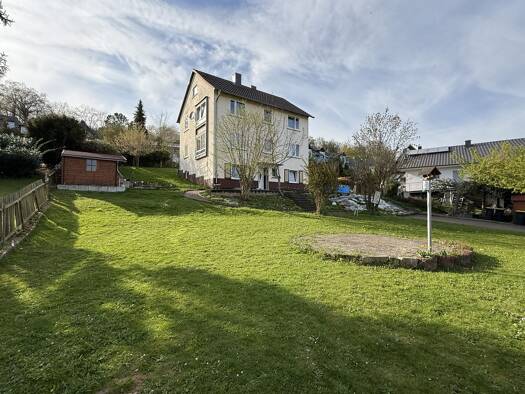Haus zum Kauf 395.000 € 8 Zimmer 183 m² 1.085 m² Grundstück Melsungen Melsungen 34212