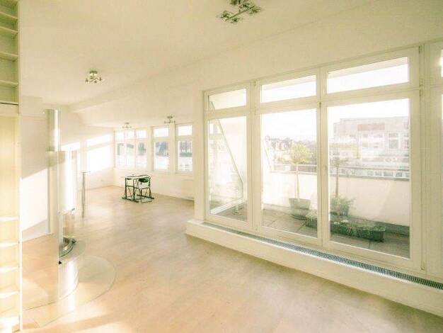 Wohnung zum Kauf 640.000 € 2 Zimmer 88,8 m² 5. Geschoss Simon-Dach-Strasse 10 Friedrichshain Berlin 10245