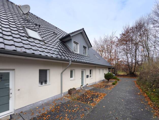 Reihenmittelhaus zum Kauf 325.000 € 4 Zimmer 97 m² 300 m² Grundstück frei ab sofort Einfeld Einfeld 24536