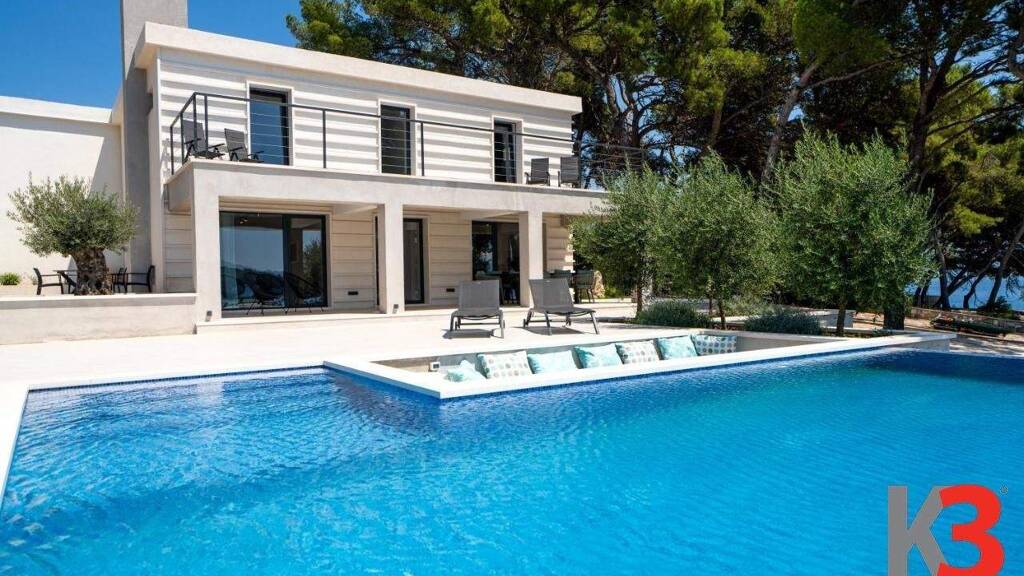 Haus zum Kauf 1.900.000 € 5 Zimmer 314 m² Supetar 0