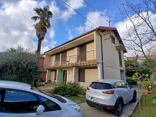 Haus zum Kauf 680.000 € 8 Zimmer 220 m² Lovran Lovran