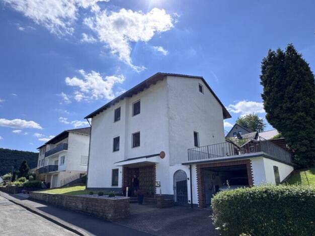 Mehrfamilienhaus zum Kauf 229.000 € 9 Zimmer 167,8 m² 679 m² Grundstück Bad Karlshafen Bad Karlshafen 34385
