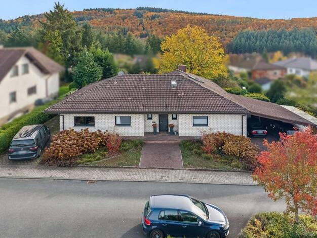 Einfamilienhaus zum Kauf 368.000 € 5 Zimmer 134 m² 1.050 m² Grundstück Edelsberg Weinbach 35796
