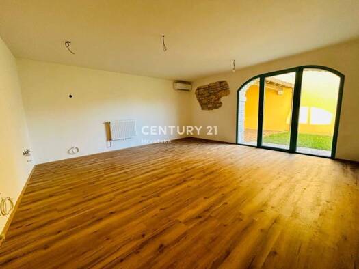 Wohnung zum Kauf 232.800 € 2 Zimmer 76 m² Buje