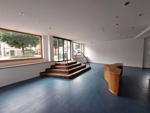 Büro zur Miete 1.144 € 143 m² Bürofläche Hauptstrasse Neumarkt am Wallersee 5202