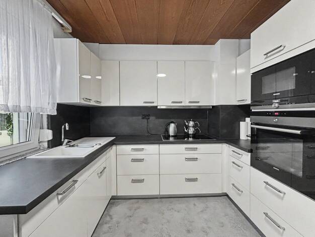 Einfamilienhaus zum Kauf 299.000 € 5 Zimmer 129,6 m² 116 m² Grundstück Brackenheim Brackenheim 74336