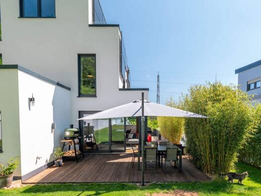 Villa zum Kauf 1.150.000 € 7 Zimmer 235 m² 1.325 m² Grundstück Saarburg 54439