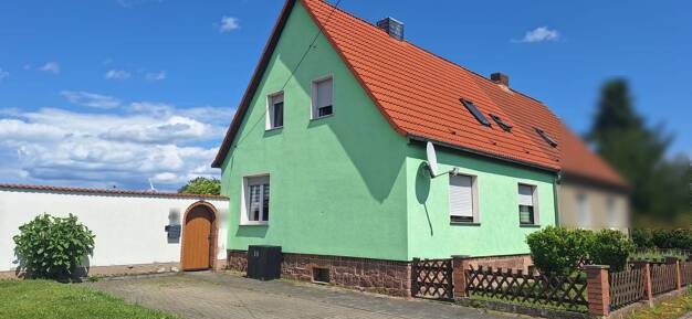 Doppelhaushälfte zum Kauf 115.000 € 4 Zimmer 86,4 m² 1.712 m² Grundstück Schortewitz Zörbig 06369