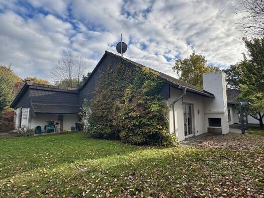 Doppelhaushälfte zum Kauf 320.000 € 4 Zimmer 175 m² 599 m² Grundstück Hänigsen Uetze 31311