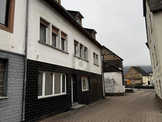 Doppelhaushälfte zum Kauf 245.000 € 8 Zimmer 190 m² 400 m² Grundstück Dhron Neumagen-Dhron 54347