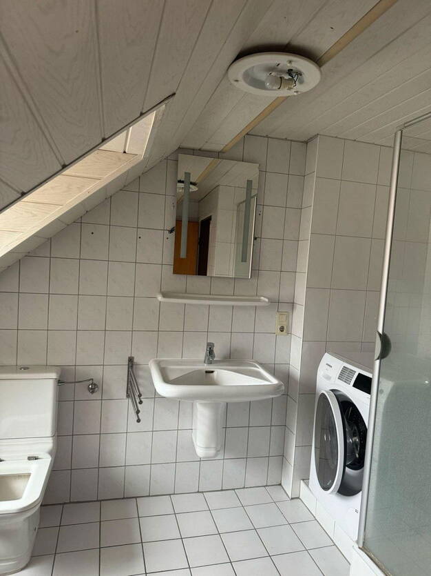 Wohnung zur Miete 900 € 3 Zimmer 78 m² Dachgeschoss, 2. Geschoss Oestrich Oestrich-Winkel 65375