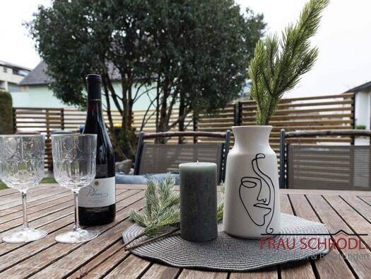 Einfamilienhaus zum Kauf 749.000 € 5,5 Zimmer 161 m² 398 m² Grundstück frei ab 01.08.2026 Hilzingen 78247