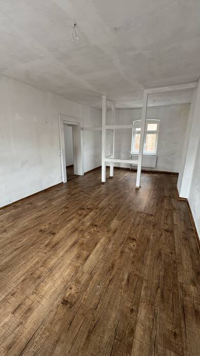 Studio zum Kauf 129.000 € 5 Zimmer 109 m² 1. Geschoss Naumburg Naumburg 06618